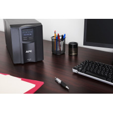 Источник бесперебойного питания APC Smart-UPS SMT1500IC 1000Вт 1500ВА черный