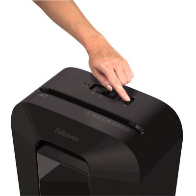 Шредер Fellowes PowerShred LX70 черный (секр.P-4) перекрестный 11лист. 18лтр. скрепки скобы пл.карты